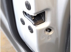 CERRADURA PUERTA TRASERA IZQUIERDA 825039554R 