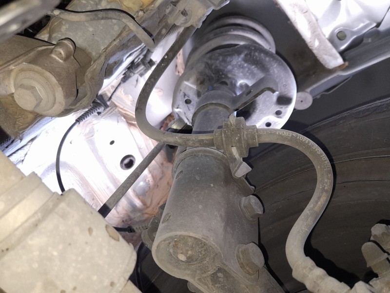 Recambio de amortiguador delantero izquierdo para renault clio v (b7_) 1.0 sce 65 (b7mg) referencia OEM IAM 543023386R  