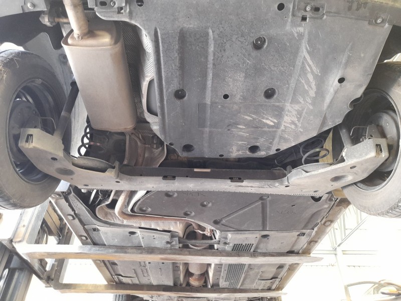 Recambio de puente trasero para renault clio v (b7_) 1.0 sce 65 (b7mg) referencia OEM IAM 555113834R TAMBOR C/ABS 4 TORNILLOS 