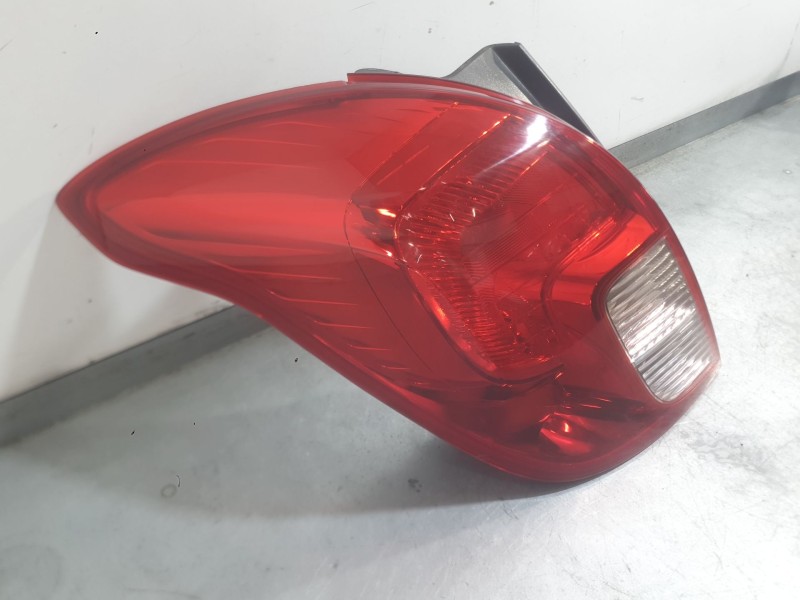 Recambio de piloto trasero izquierdo para opel mokka / mokka x (j13) 1.4 lpg (_76) referencia OEM IAM 42599461  