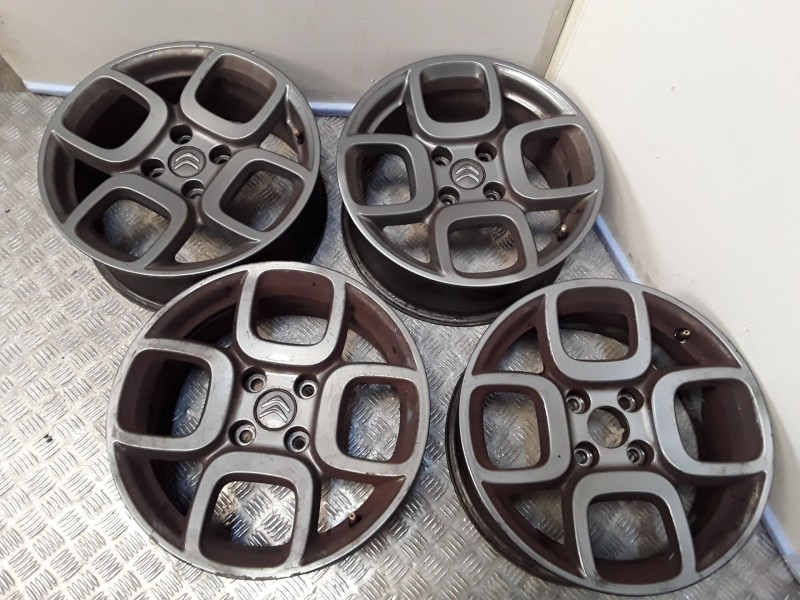 Recambio de juego llantas aluminio para citroën c4 cactus 1.6 hdi 90 referencia OEM IAM 6.5X16 4 TORN ET19 ROZADAS ALUMINIO