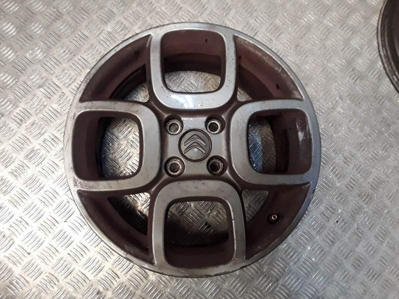 Recambio de juego llantas aluminio para citroën c4 cactus 1.6 hdi 90 referencia OEM IAM 6.5X16 4 TORN ET19 ROZADAS ALUMINIO