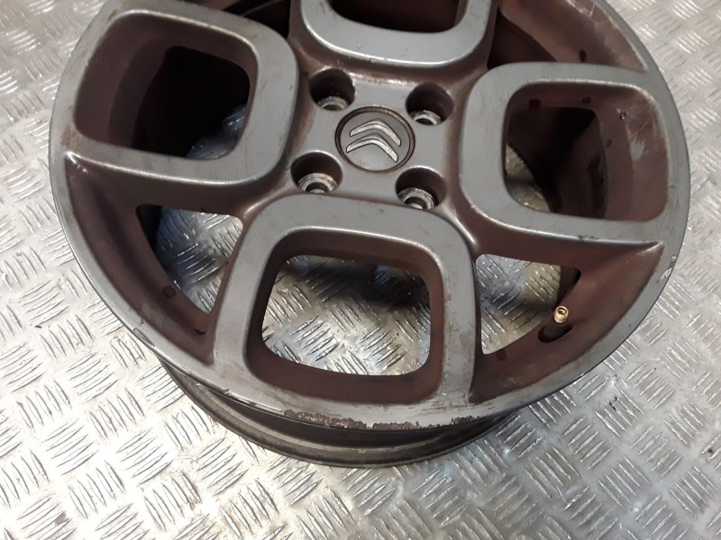 Recambio de juego llantas aluminio para citroën c4 cactus 1.6 hdi 90 referencia OEM IAM 6.5X16 4 TORN ET19 ROZADAS ALUMINIO