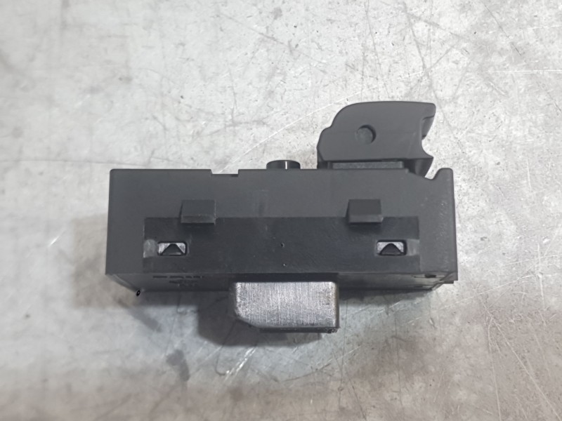 Recambio de mando elevalunas delantero derecho para opel mokka / mokka x (j13) 1.4 lpg (_76) referencia OEM IAM 22915102  