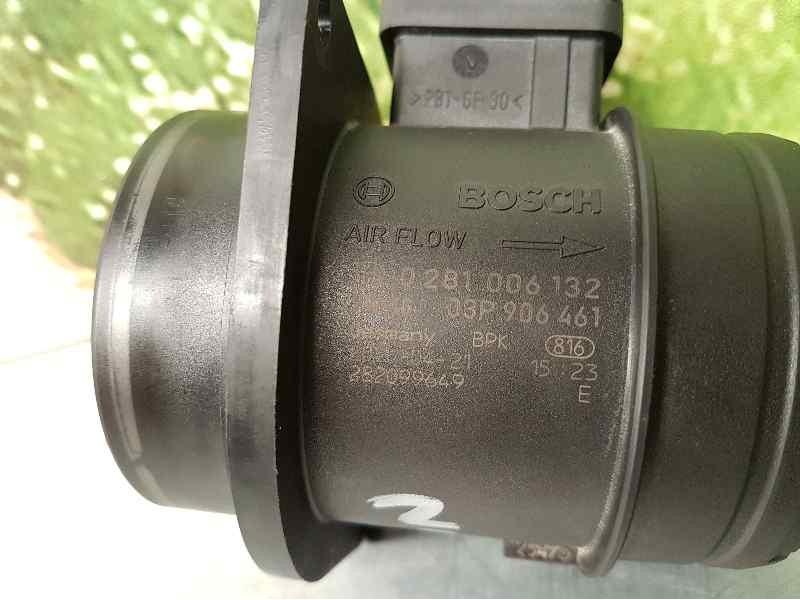 Recambio de caudalimetro para volkswagen polo (6r1) advance referencia OEM IAM 03P906461 0281006132 BOSCH