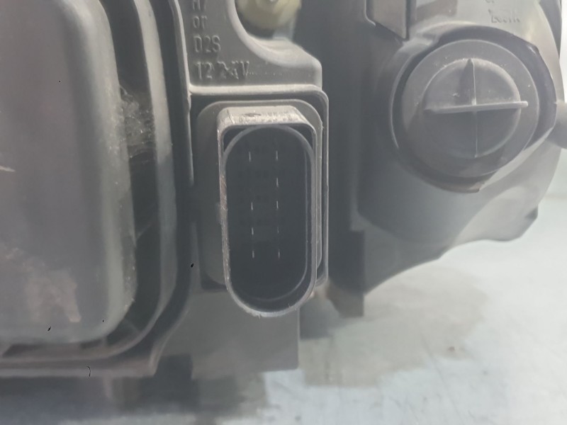 Recambio de faro derecho para audi a3 sportback (8pa) 2.0 tdi 16v referencia OEM IAM 8P0941004K  