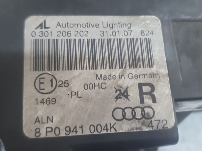 Recambio de faro derecho para audi a3 sportback (8pa) 2.0 tdi 16v referencia OEM IAM 8P0941004K  