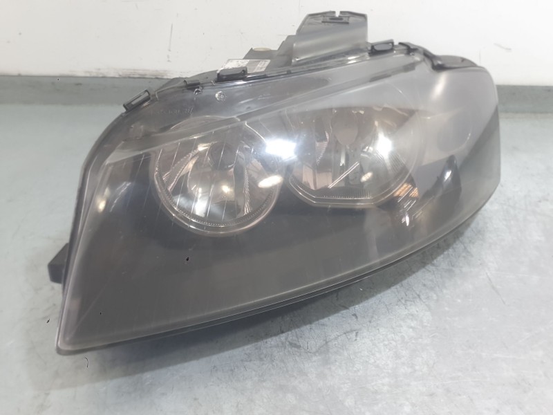 Recambio de faro izquierdo para audi a3 sportback (8pa) 2.0 tdi 16v referencia OEM IAM 8P0941003K  
