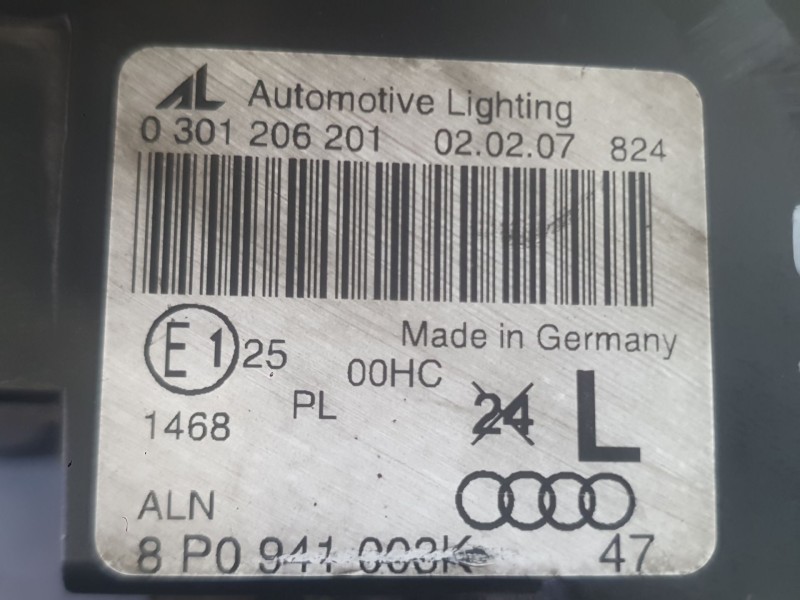 Recambio de faro izquierdo para audi a3 sportback (8pa) 2.0 tdi 16v referencia OEM IAM 8P0941003K  