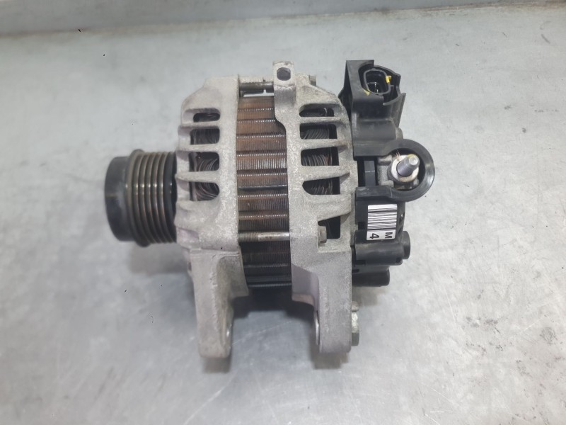 Recambio de alternador para hyundai i30 (gd) 1.4 referencia OEM IAM 373002B700  