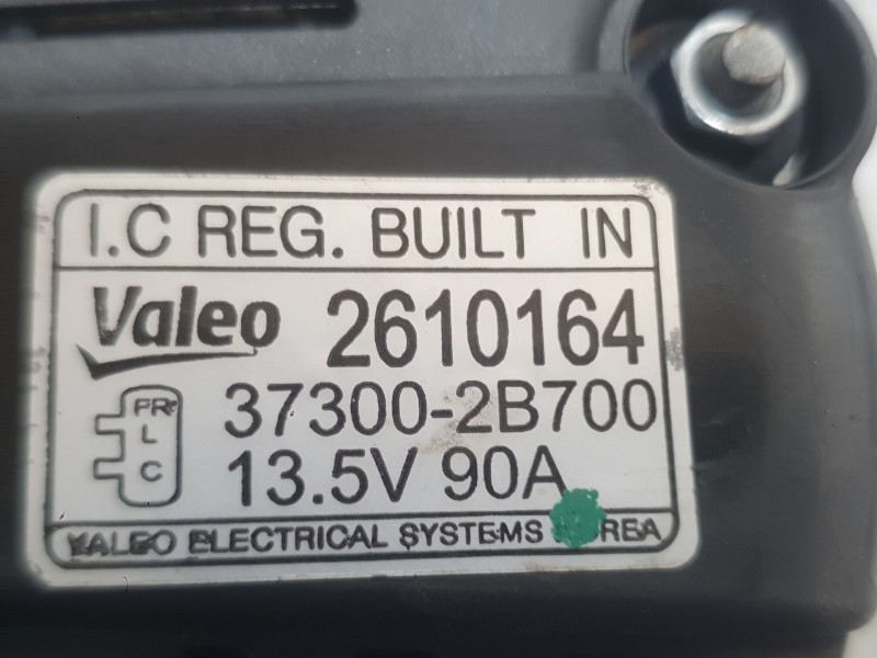 Recambio de alternador para hyundai i30 (gd) 1.4 referencia OEM IAM 373002B700  