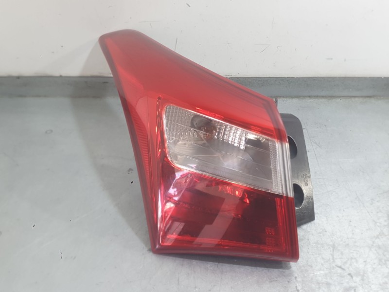 Recambio de piloto trasero izquierdo exterior para hyundai i30 (gd) 1.4 referencia OEM IAM 92410A5020 92401A5020 