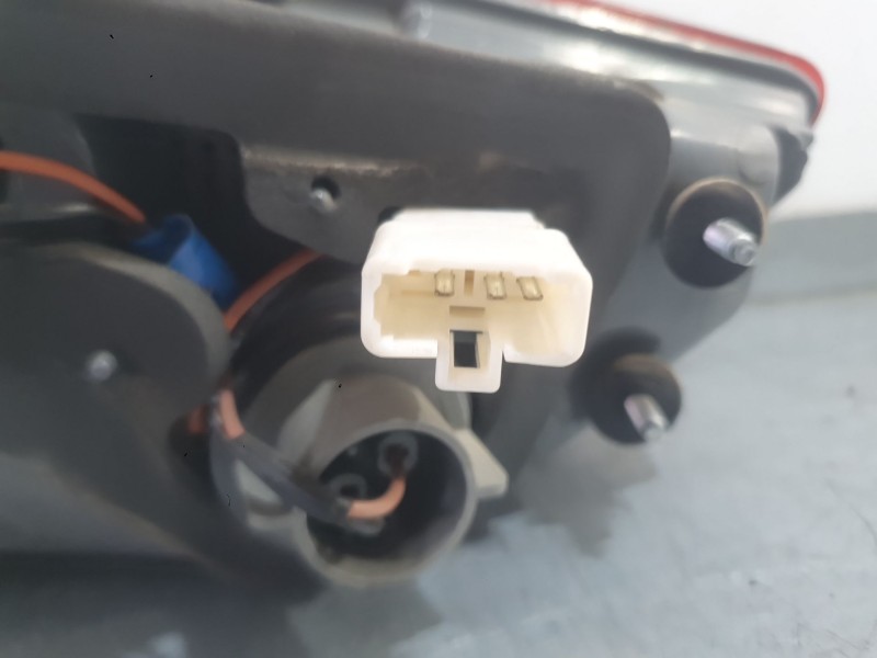 Recambio de piloto trasero derecho interior para hyundai i30 (gd) 1.4 referencia OEM IAM 92440A5010 92404A5010 