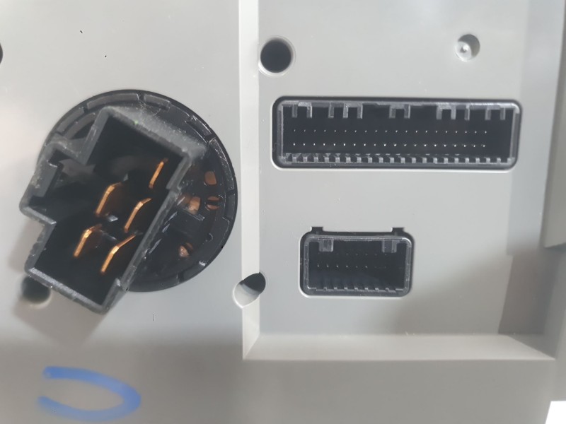 Recambio de mando climatizador para hyundai i30 (gd) 1.4 referencia OEM IAM 97250A6000GU  
