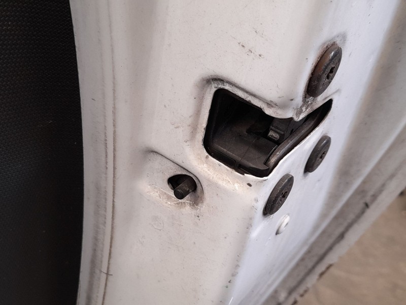 Recambio de cerradura puerta trasera derecha para renault clio iv (bh_) 1.5 dci 75 referencia OEM IAM 825000767R  