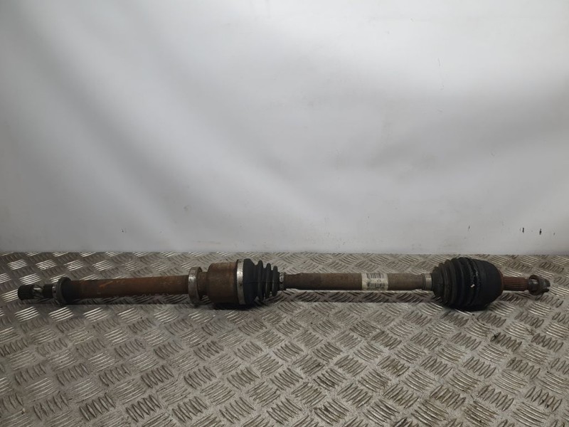 Recambio de transmision delantera derecha para renault kangoo profesional referencia OEM IAM 8200768656  