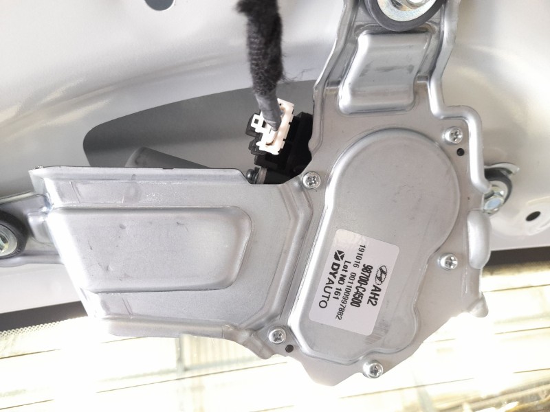 Recambio de motor limpia trasero para hyundai i10 iii (ac3, ai3) 1.0 mpi referencia OEM IAM 98700C4500  