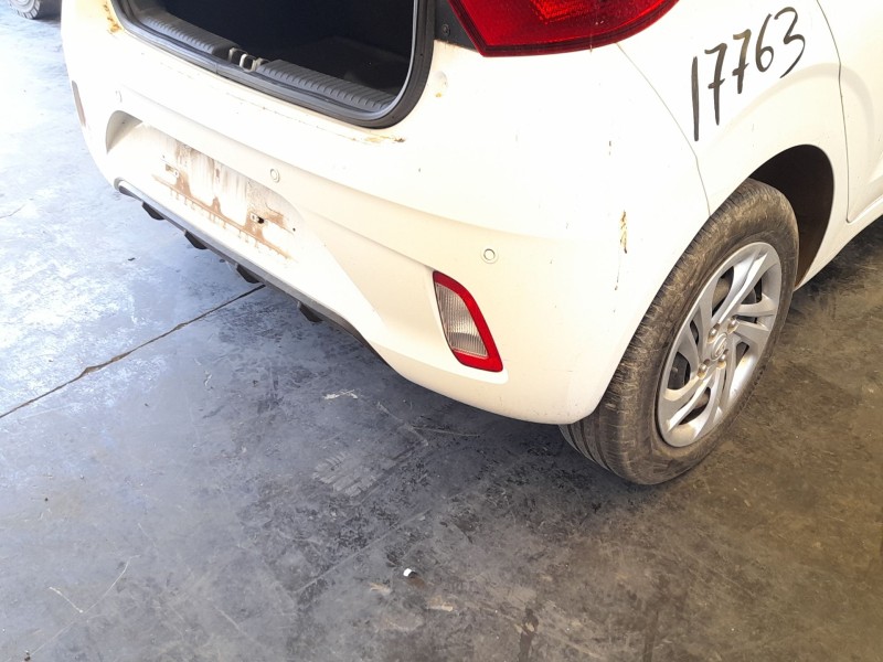 Recambio de paragolpes trasero para hyundai i10 iii (ac3, ai3) 1.0 mpi referencia OEM IAM 86611K7000  