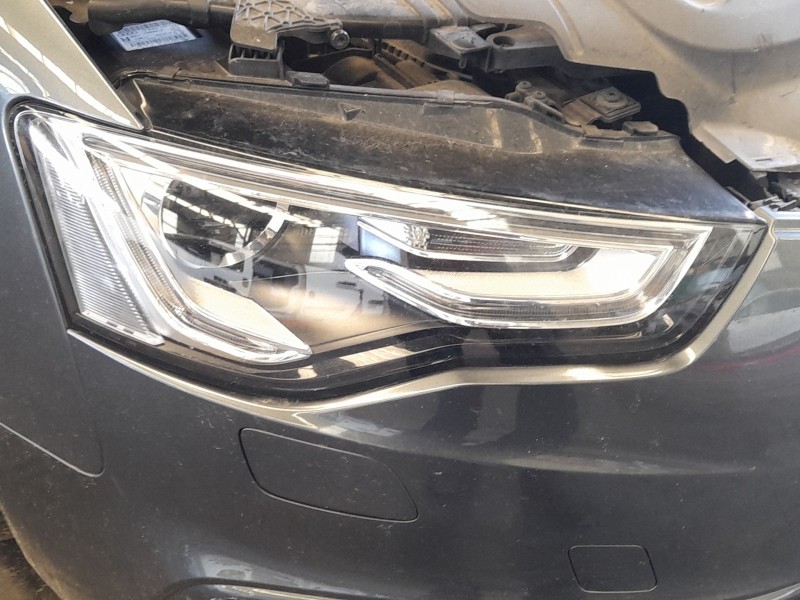 Recambio de faro derecho para audi a5 sportback (8ta) 2.0 tdi referencia OEM IAM 8T0941044F  