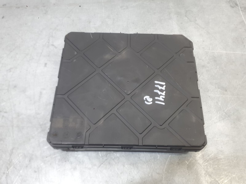 Recambio de caja reles / fusibles para seat ibiza v (kj1, kjg) 1.0 tsi referencia OEM IAM 2Q0941828E  