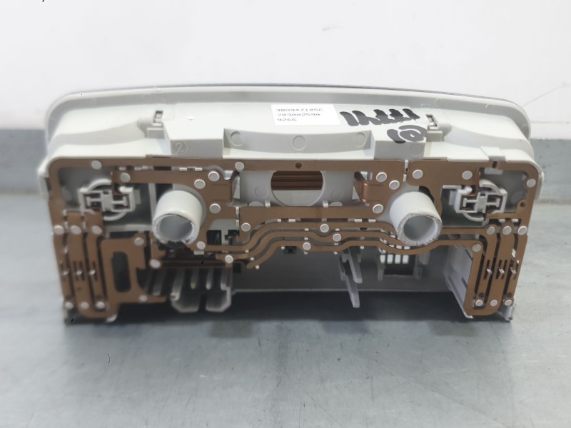Recambio de luz interior para seat ibiza v (kj1, kjg) 1.0 tsi referencia OEM IAM 3B0947105C9B9  