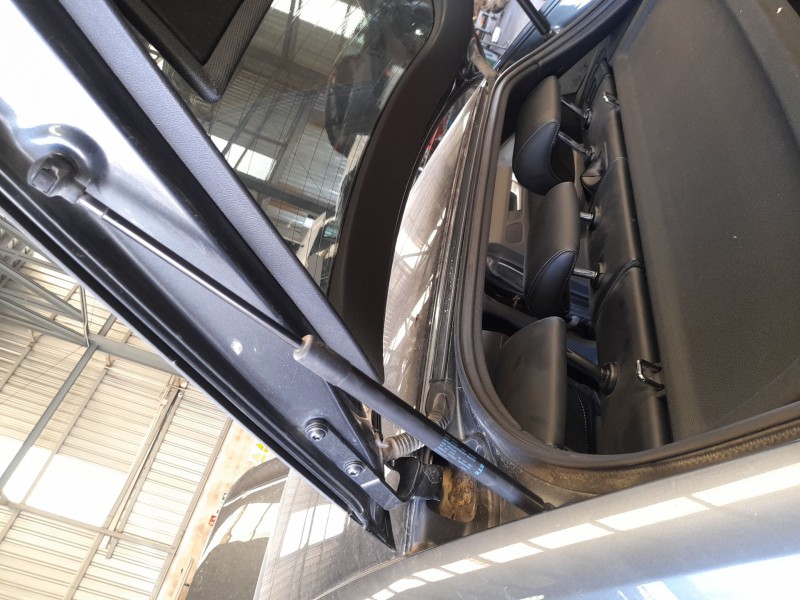 Recambio de amortiguadores maletero / porton para audi a5 sportback (8ta) 2.0 tdi referencia OEM IAM 8T8827552B  