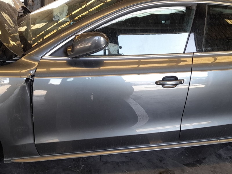 Recambio de puerta delantera izquierda para audi a5 sportback (8ta) 2.0 tdi referencia OEM IAM 8T8831051C  
