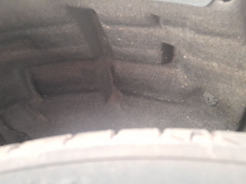 Recambio de plastico pase rueda del. dch. para audi a5 sportback (8ta) 2.0 tdi referencia OEM IAM 8T0821172M  