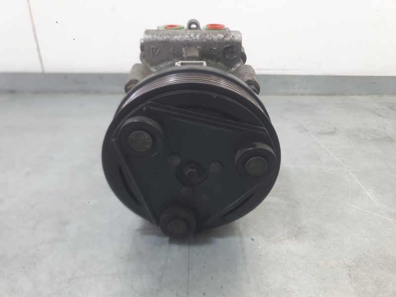 Recambio de compresor aire acondicionado para ford mondeo iii (b5y) 2.2 tdci referencia OEM IAM 4749934  
