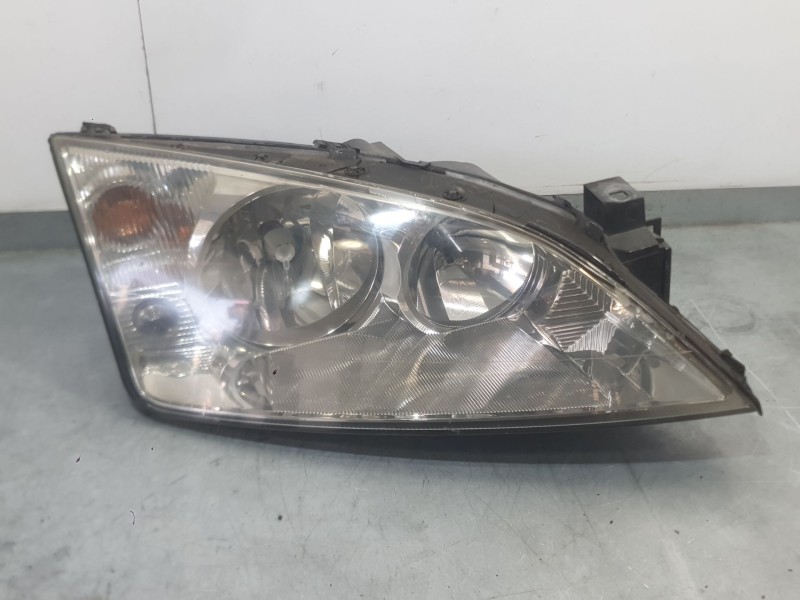 Recambio de faro derecho para ford mondeo iii (b5y) 2.2 tdci referencia OEM IAM 1435619  