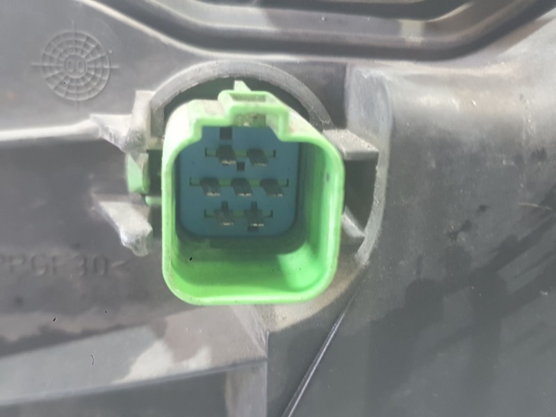 Recambio de faro derecho para ford mondeo iii (b5y) 2.2 tdci referencia OEM IAM 1435619  