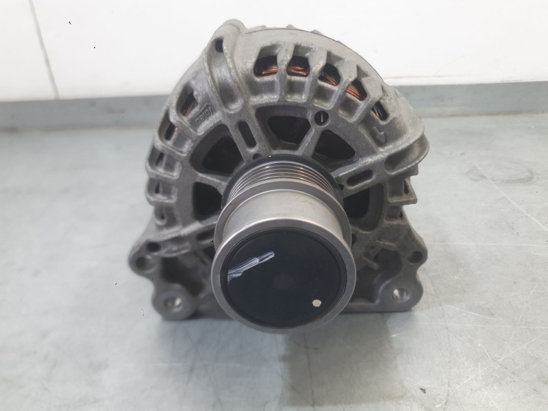 Recambio de alternador para seat arona (kj7, kjp) 1.0 tsi referencia OEM IAM 04E903015HX 05E903026Q 05E903026KX