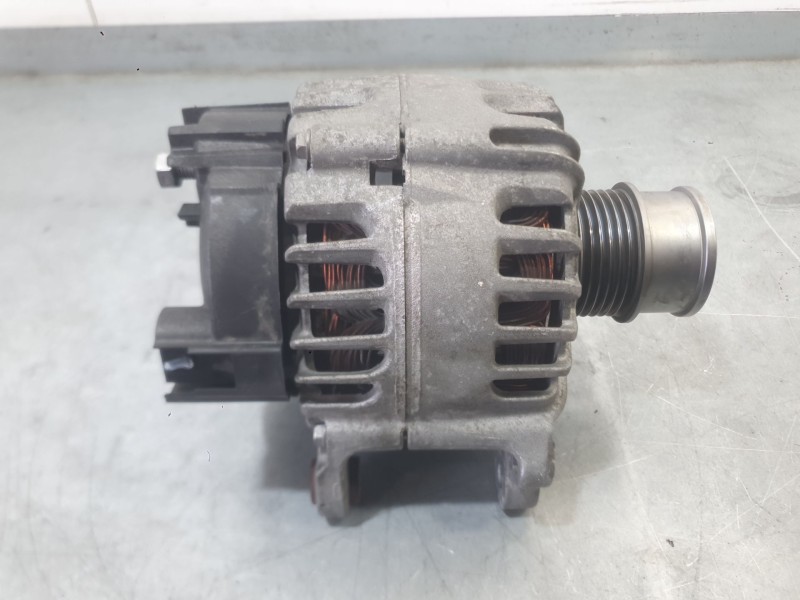 Recambio de alternador para seat arona (kj7, kjp) 1.0 tsi referencia OEM IAM 04E903015HX 05E903026Q 05E903026KX