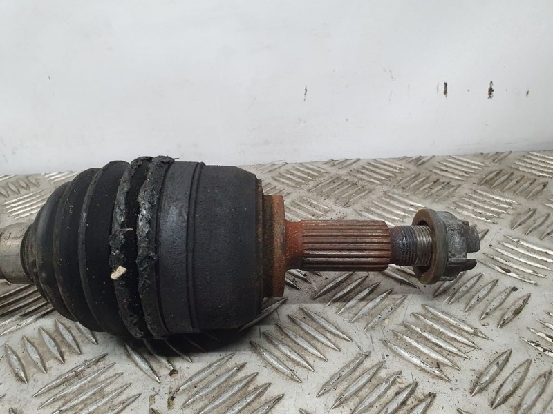 Recambio de transmision delantera derecha para renault kangoo profesional referencia OEM IAM 8200768656  