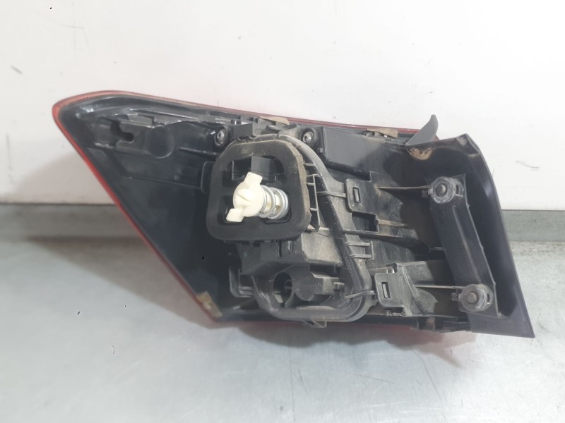 Recambio de piloto trasero derecho exterior para seat arona (kj7, kjp) 1.0 tsi referencia OEM IAM 6F9945096B  
