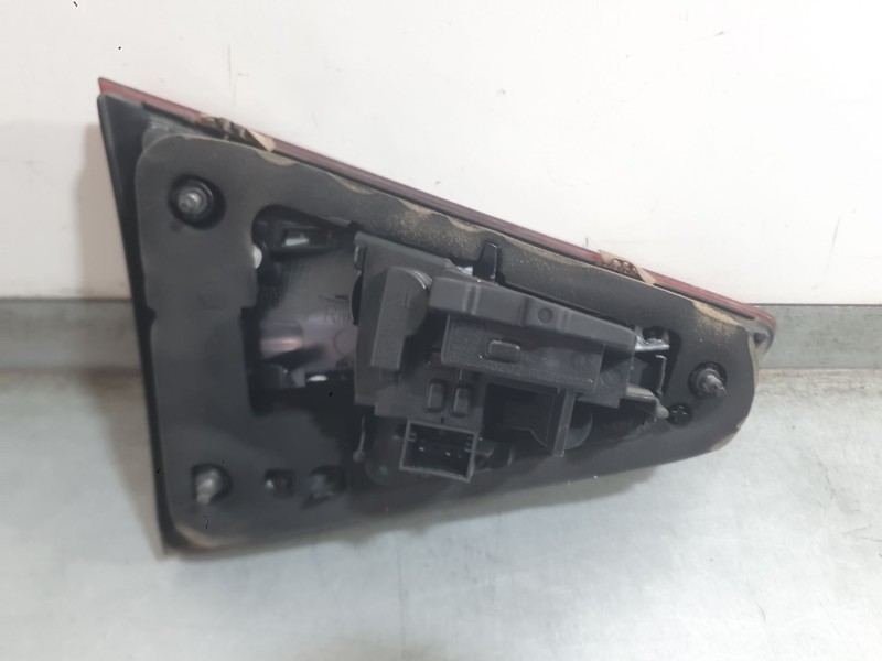 Recambio de piloto trasero derecho interior para seat arona (kj7, kjp) 1.0 tsi referencia OEM IAM 6F9945094D  