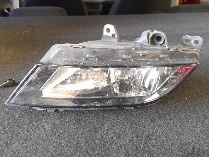 Recambio de faro antiniebla derecho para seat ibiza iv (6j5, 6p1) 1.6 tdi referencia OEM IAM 6J0941702B  