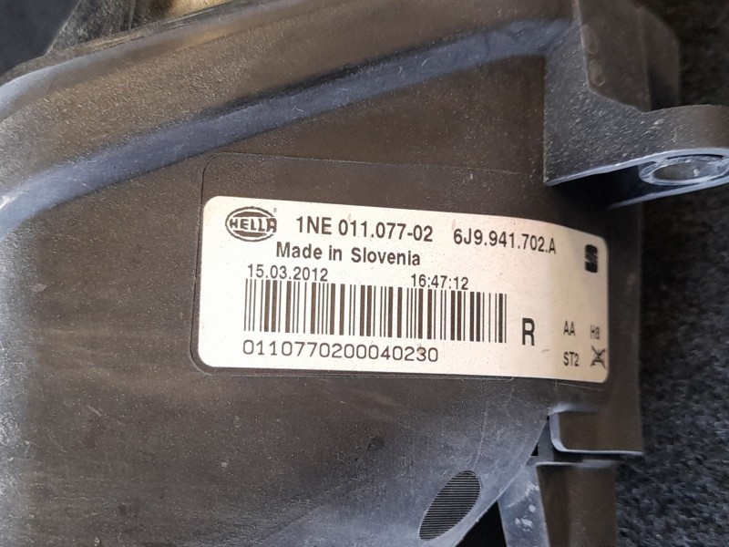 Recambio de faro antiniebla derecho para seat ibiza iv (6j5, 6p1) 1.6 tdi referencia OEM IAM 6J0941702B  