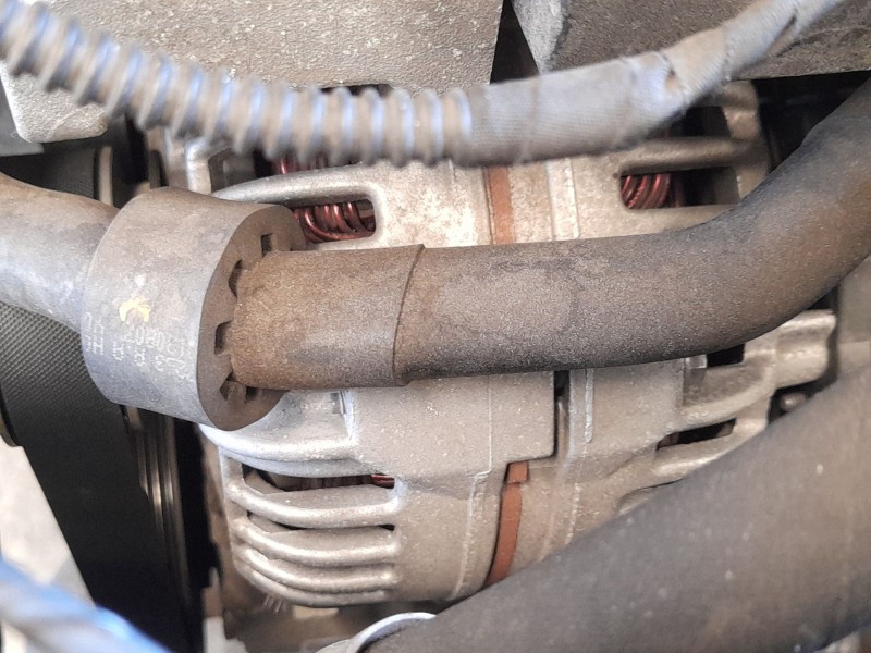 Recambio de alternador para seat ibiza iv (6j5, 6p1) 1.6 tdi referencia OEM IAM 045903023A  