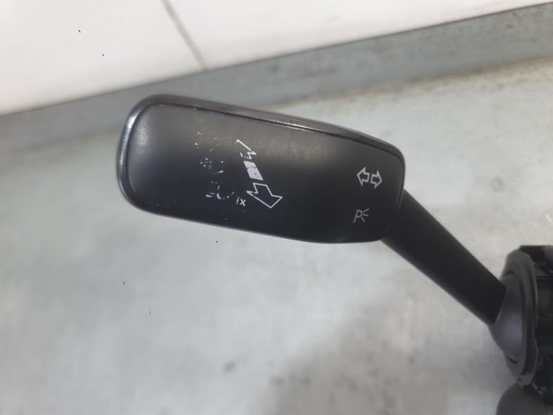 Recambio de mando luces y limpia para seat arona (kj7, kjp) 1.0 tsi referencia OEM IAM 2Q0953513GIGI  