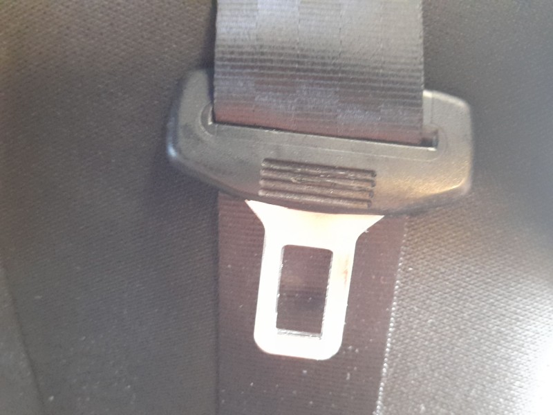 Recambio de cinturon seguridad trasero izquierdo para seat ibiza iv (6j5, 6p1) 1.6 tdi referencia OEM IAM 6J8857805BRAA  
