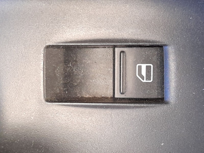 Recambio de mando elevalunas trasero derecho para seat ibiza iv (6j5, 6p1) 1.6 tdi referencia OEM IAM 7L6959855CREH  