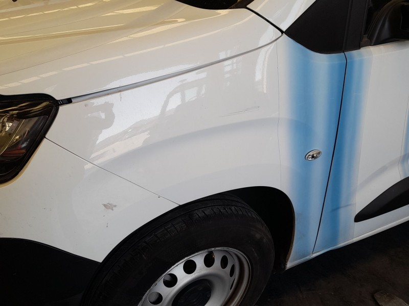 Recambio de aleta delantera izquierda para citroën berlingo furgoneta/monovolumen (k9) e-berlingo referencia OEM IAM 9816482780 