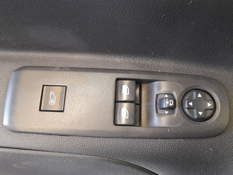 Recambio de mando elevalunas delantero izquierdo para citroën berlingo furgoneta/monovolumen (k9) e-berlingo referencia OEM IAM 
