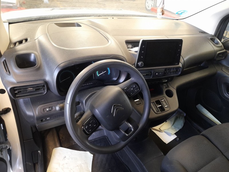 Recambio de salpicadero para citroën berlingo furgoneta/monovolumen (k9) e-berlingo referencia OEM IAM 16841899ZD  