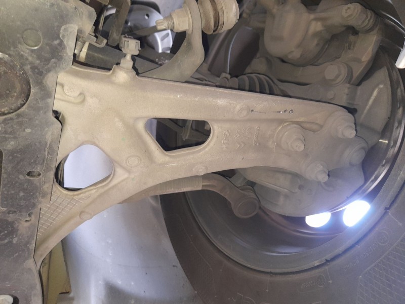 Recambio de brazo suspension inferior delantero izquierdo para citroën berlingo furgoneta/monovolumen (k9) e-berlingo referencia