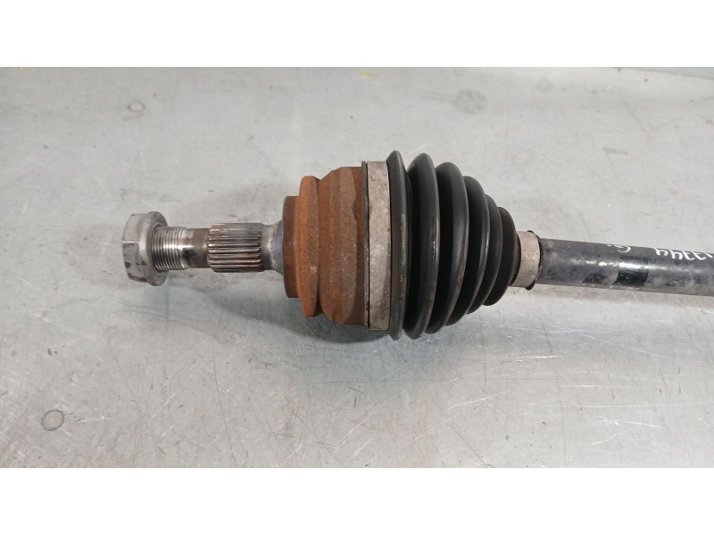 Recambio de transmision delantera izquierda para opel corsa f (p2jo) 1.2 (68) referencia OEM IAM 9825391080 1647577280 