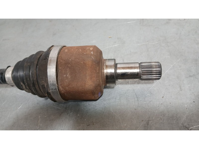 Recambio de transmision delantera izquierda para opel corsa f (p2jo) 1.2 (68) referencia OEM IAM 9825391080 1647577280 