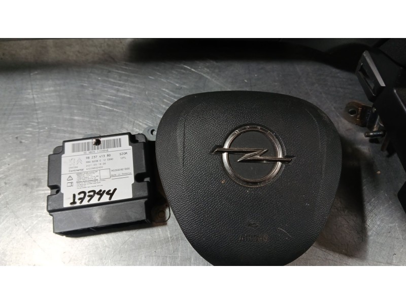 Recambio de kit airbag para opel corsa f (p2jo) 1.2 (68) referencia OEM IAM 98301367ZD C/ SALPICADERO SIN PRETENSORES 98301367ZD