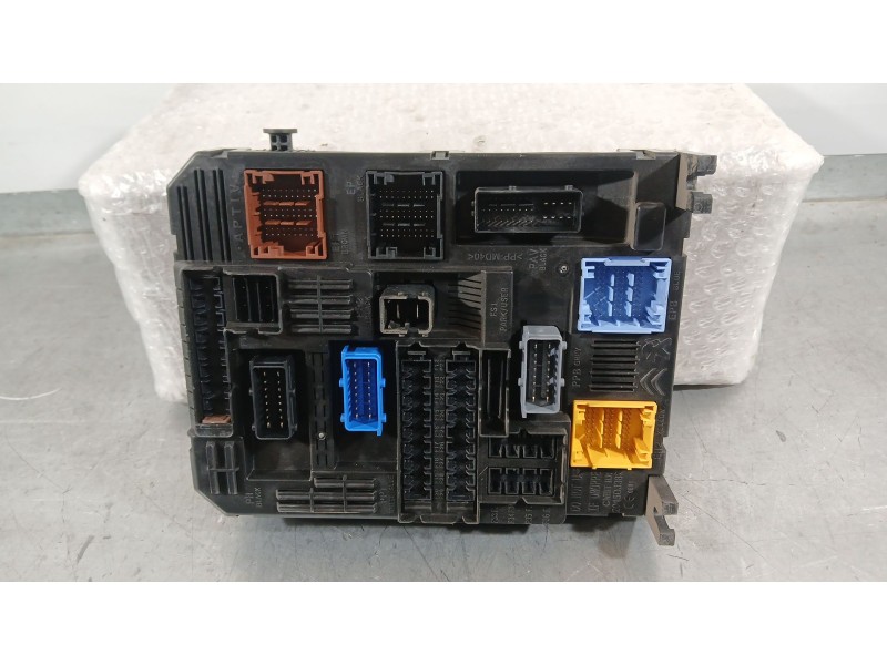 Recambio de caja reles / fusibles para opel corsa f (p2jo) 1.2 (68) referencia OEM IAM   